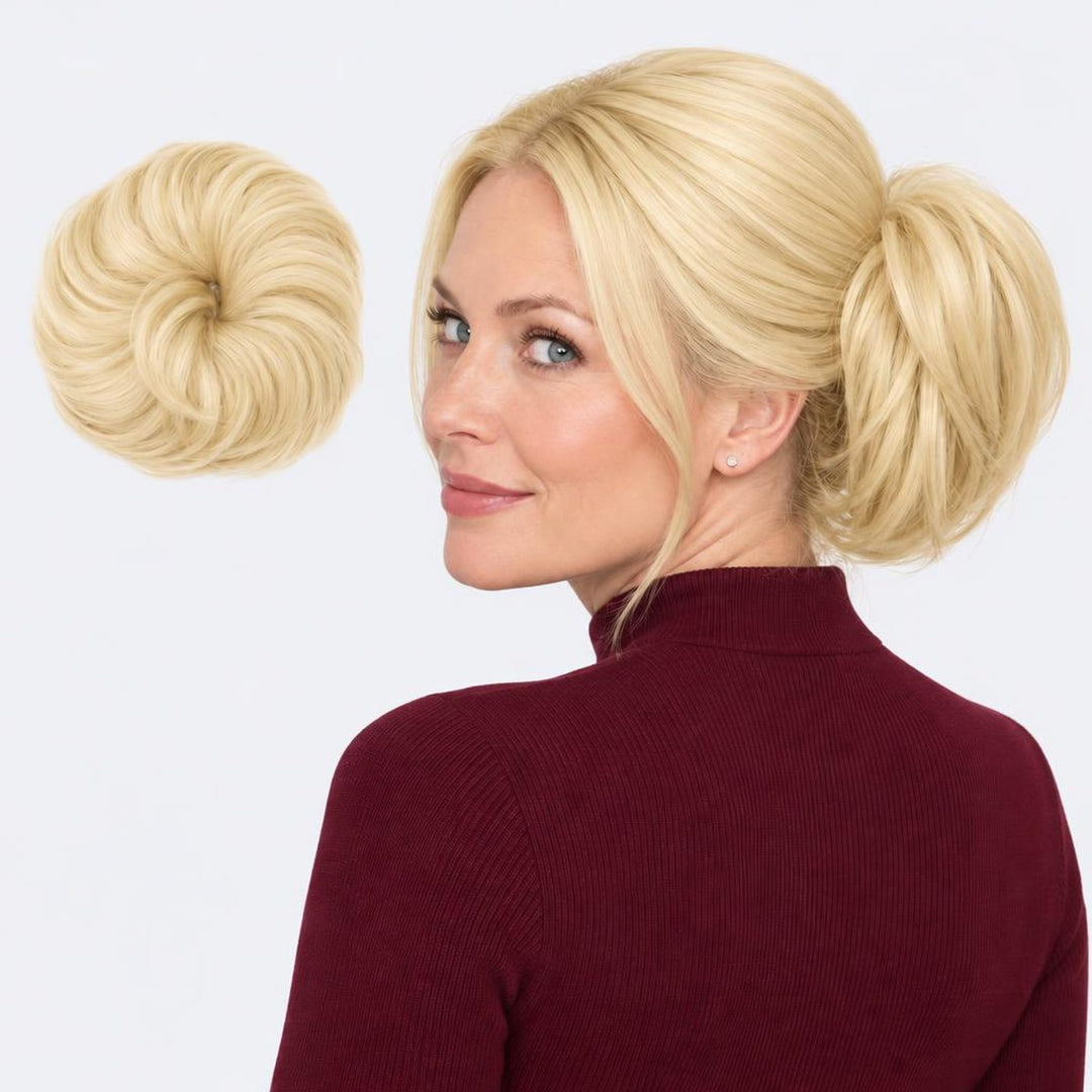 Tangled Straight Scrunchie, sävy Blonde – suora hiuslisäke-nuttura, irrallaan ja mallin päässä