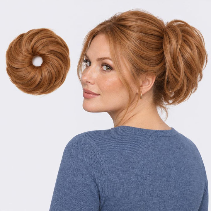 Tangled Straight Scrunchie, sävy Copper – suora hiuslisäke-nuttura, irrallaan ja mallin päässä